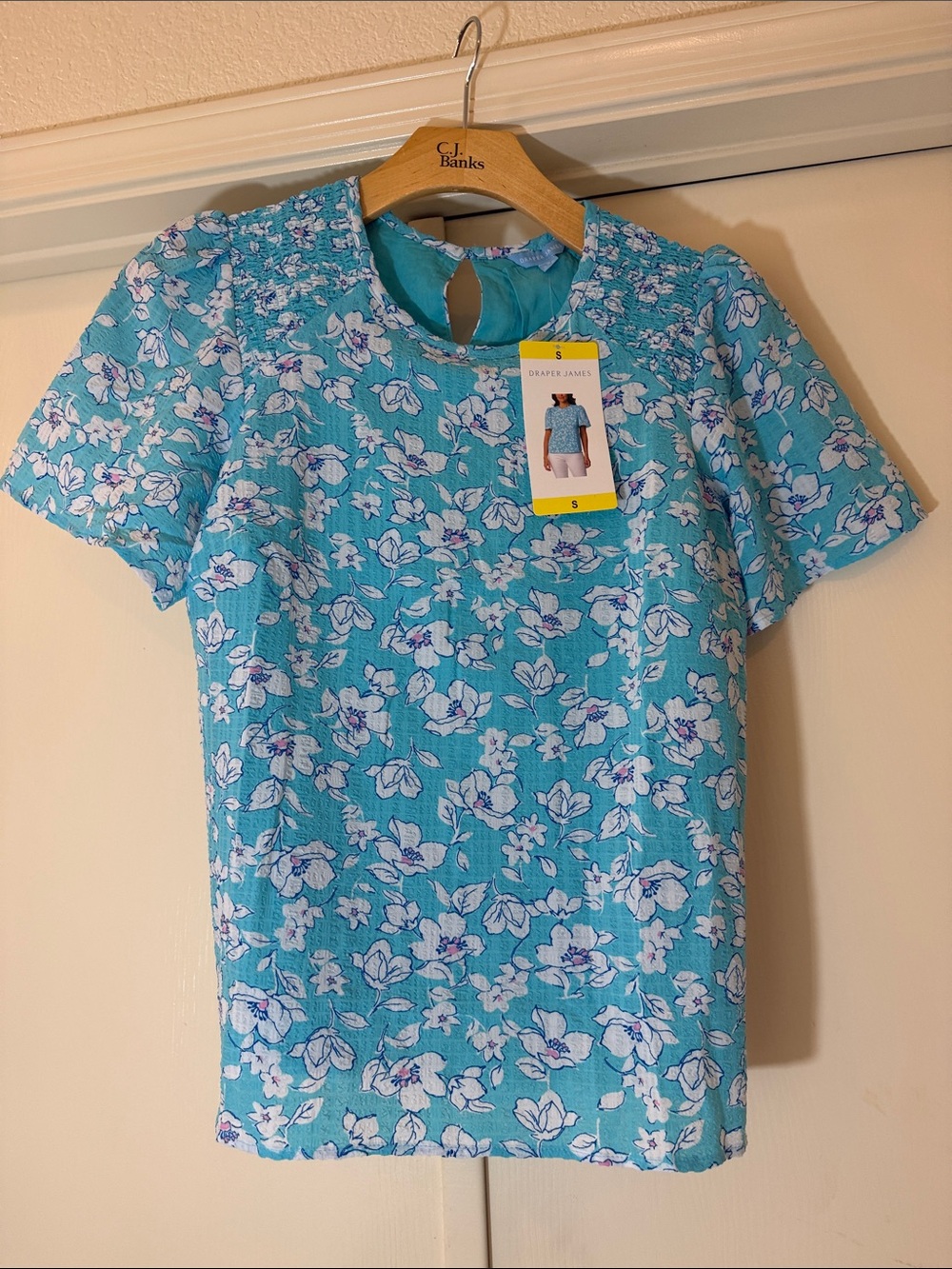Draper James women’s Blue Floral Short-Sleeve Top